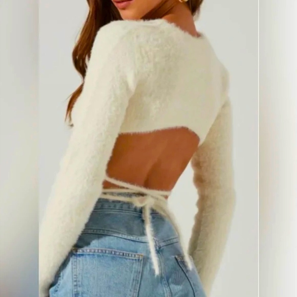 ASTR the Label Back Cutout Sweater